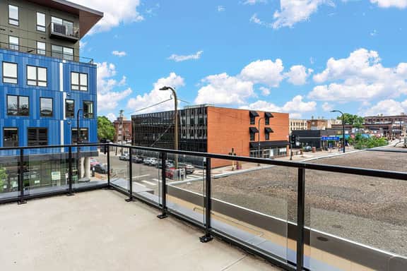 0818 Upscale 2Bd+1Bd Condo | DT Minneapolis