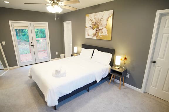 Cozy 3BD Home In Atlanta | Minutes from Airport
